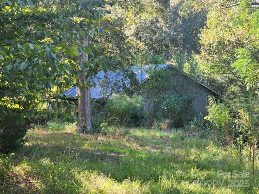 5987 Charlotte Highway, Lancaster, SC 29720.  MLS# CAR4308320, YatesRealty ID 299. 