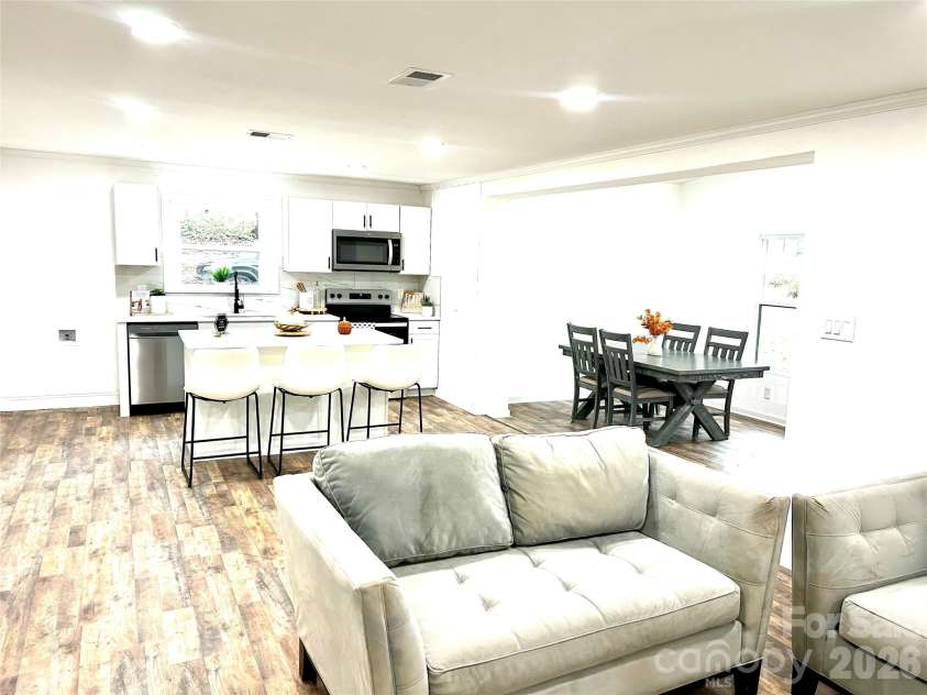 123 Riverside Drive, Mount Holly, NC 28120.  MLS# CAR4334550, YatesRealty ID 2990. 