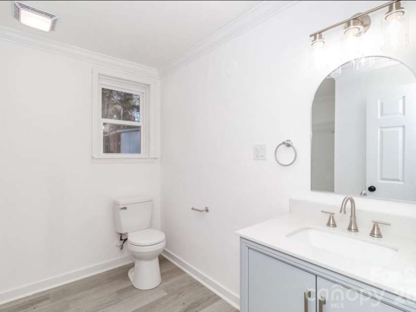 123 Riverside Drive, Mount Holly, NC 28120.  MLS# CAR4334550, YatesRealty ID 2990. 