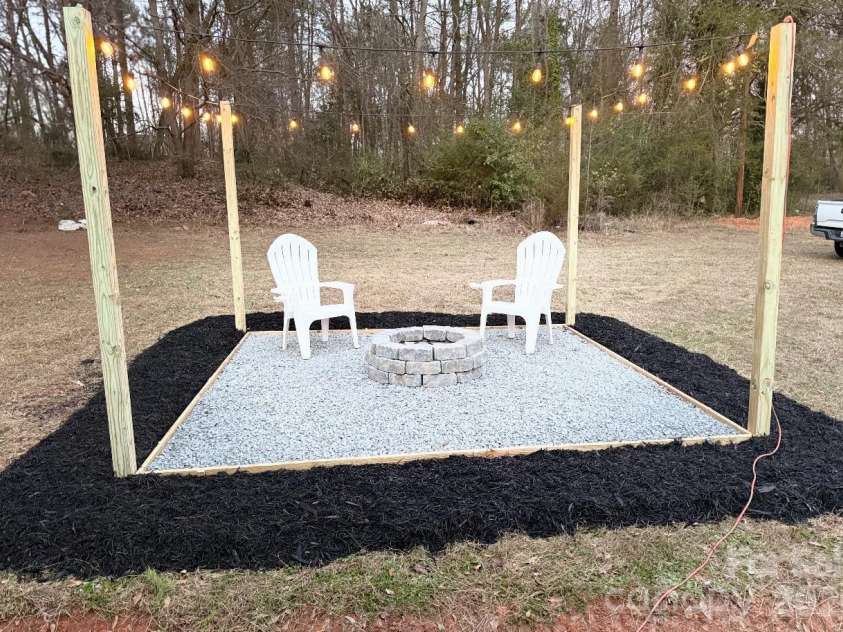 123 Riverside Drive, Mount Holly, NC 28120.  MLS# CAR4334550, YatesRealty ID 2990. 