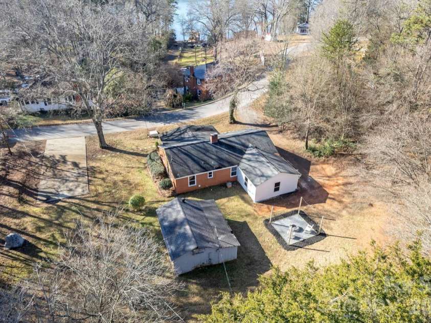 123 Riverside Drive, Mount Holly, NC 28120.  MLS# CAR4334550, YatesRealty ID 2990. 