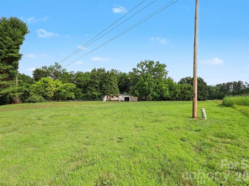 621 Hephzibah Church Road, Crouse, NC 28033.  MLS# CAR4390248, YatesRealty ID 29900. 