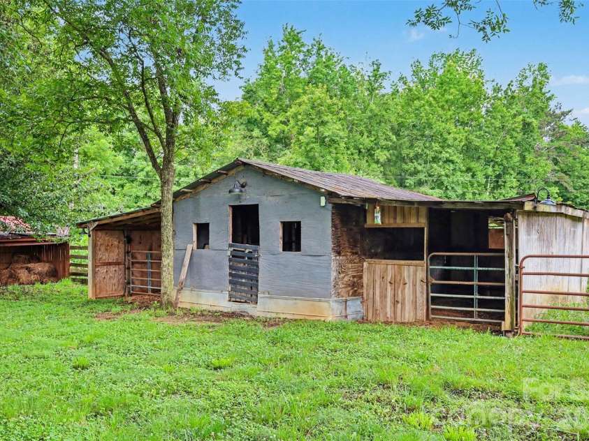 621 Hephzibah Church Road, Crouse, NC 28033.  MLS# CAR4390248, YatesRealty ID 29900. 