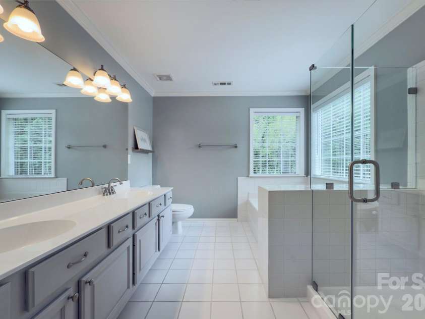 6113 Oxwynn Lane, Charlotte, NC 28270.  MLS# CAR4392023, YatesRealty ID 29901. 