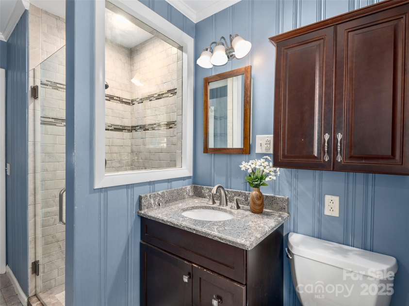 72 Georgia Avenue, Waynesville, NC 28786.  MLS# CAR4286964, YatesRealty ID 29901. 