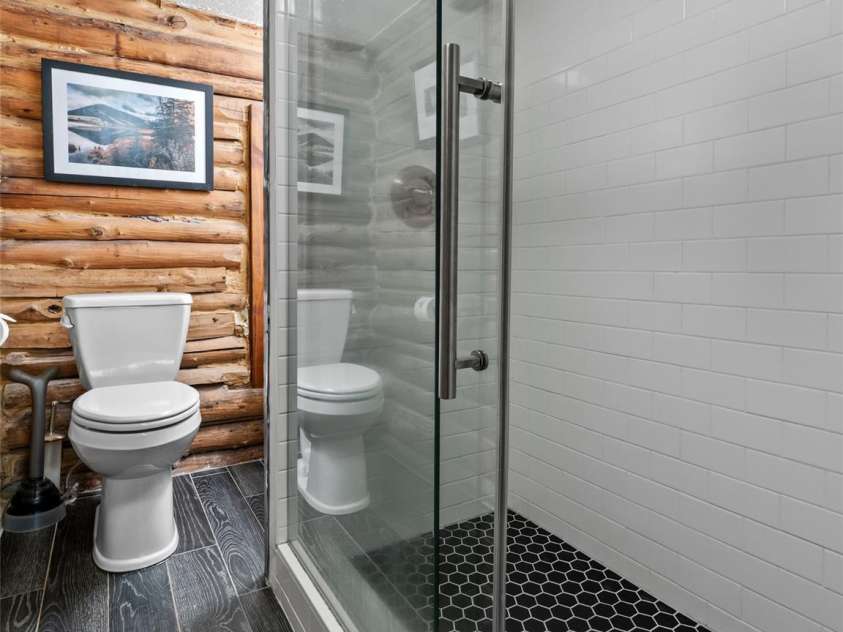 755 Pearson Falls Road, Saluda, NC 28773.  MLS# CAR4279313, YatesRealty ID 29902. 