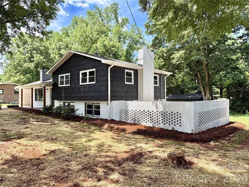 303 Deal Avenue, Conover, NC 28613.  MLS# CAR4388184, YatesRealty ID 29903. 