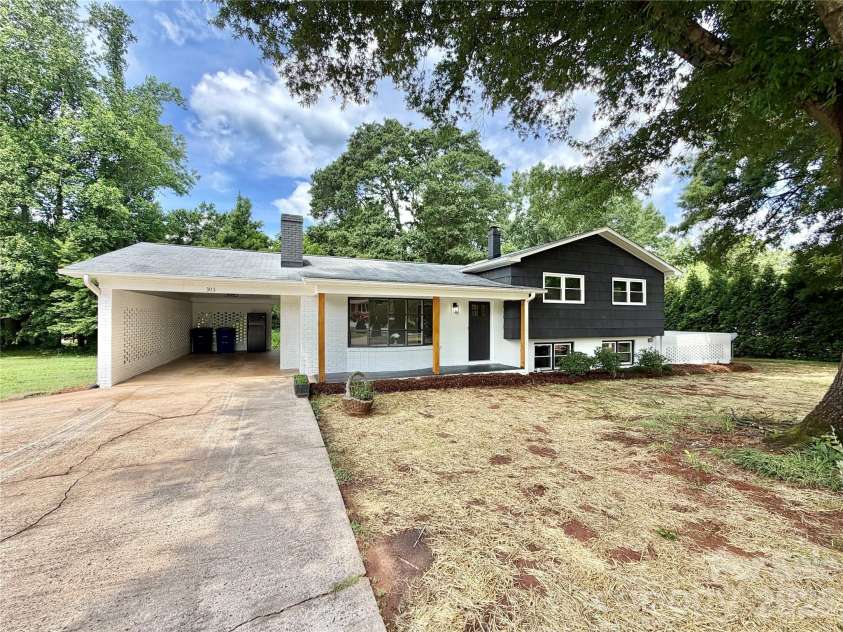 303 Deal Avenue, Conover, NC 28613.  MLS# CAR4388184, YatesRealty ID 29903. 
