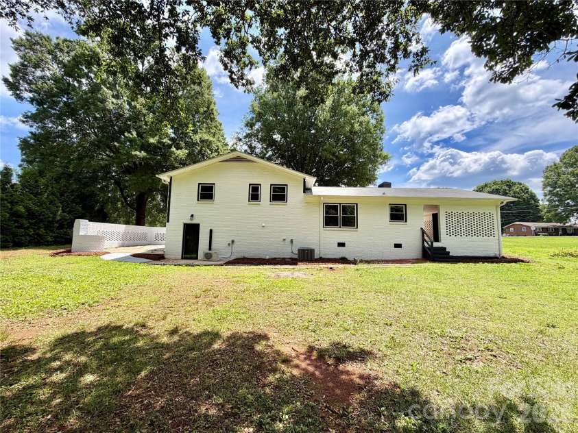 303 Deal Avenue, Conover, NC 28613.  MLS# CAR4388184, YatesRealty ID 29903. 