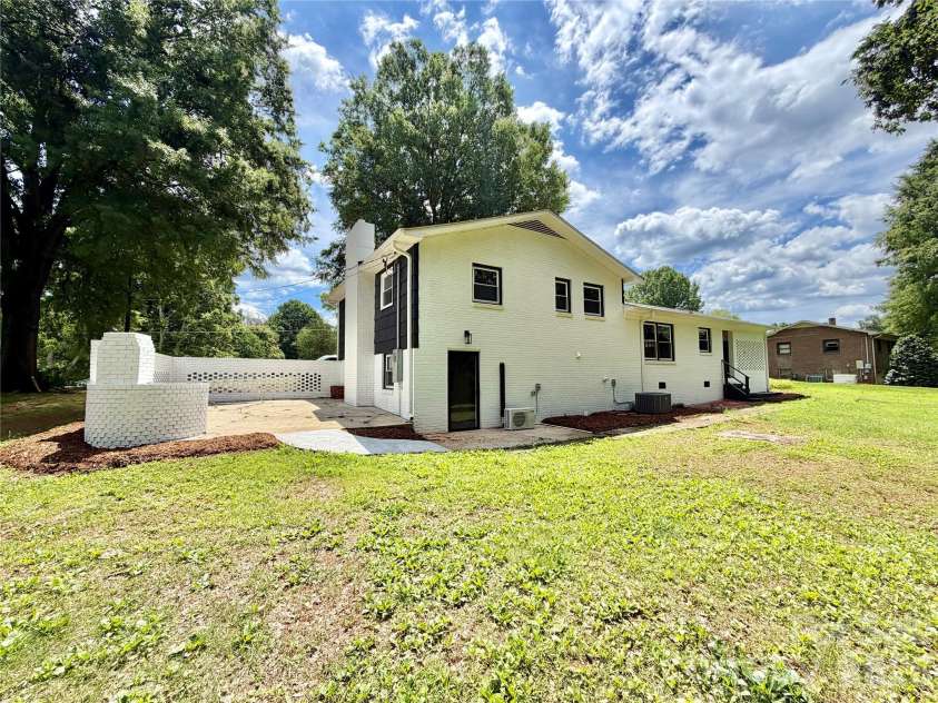303 Deal Avenue, Conover, NC 28613.  MLS# CAR4388184, YatesRealty ID 29903. 