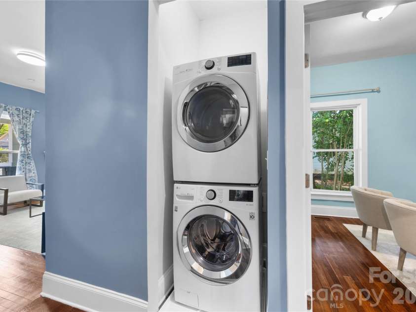 1108 Pegram Street, Charlotte, NC 28205.  MLS# CAR4367071, YatesRealty ID 29904. Convenient laundry space