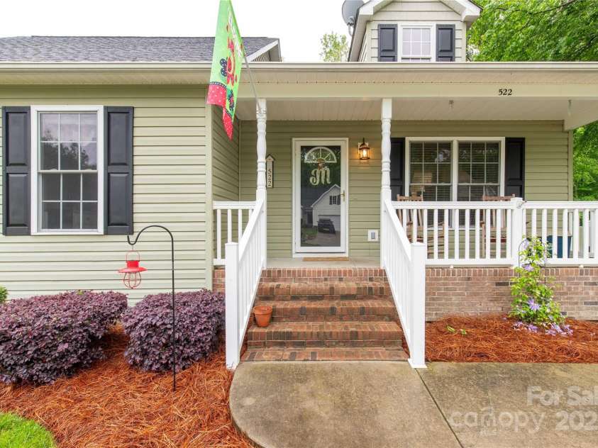 522 Kittiewake Lane, Clover, SC 29710.  MLS# CAR4252093, YatesRealty ID 29904. 