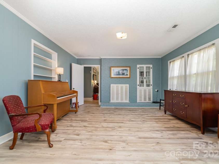 6963 Kershaw Camden Highway, Kershaw, SC 29067.  MLS# CAR4286798, YatesRealty ID 29905. 
