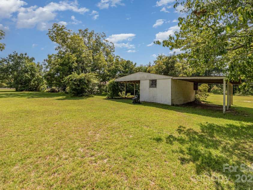 6963 Kershaw Camden Highway, Kershaw, SC 29067.  MLS# CAR4286798, YatesRealty ID 29905. 