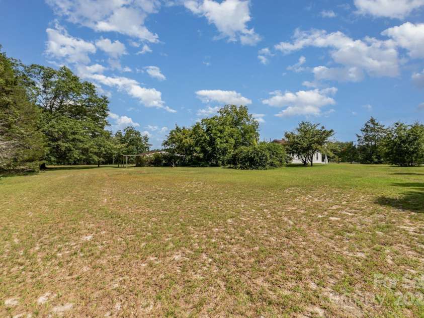 6963 Kershaw Camden Highway, Kershaw, SC 29067.  MLS# CAR4286798, YatesRealty ID 29905. 