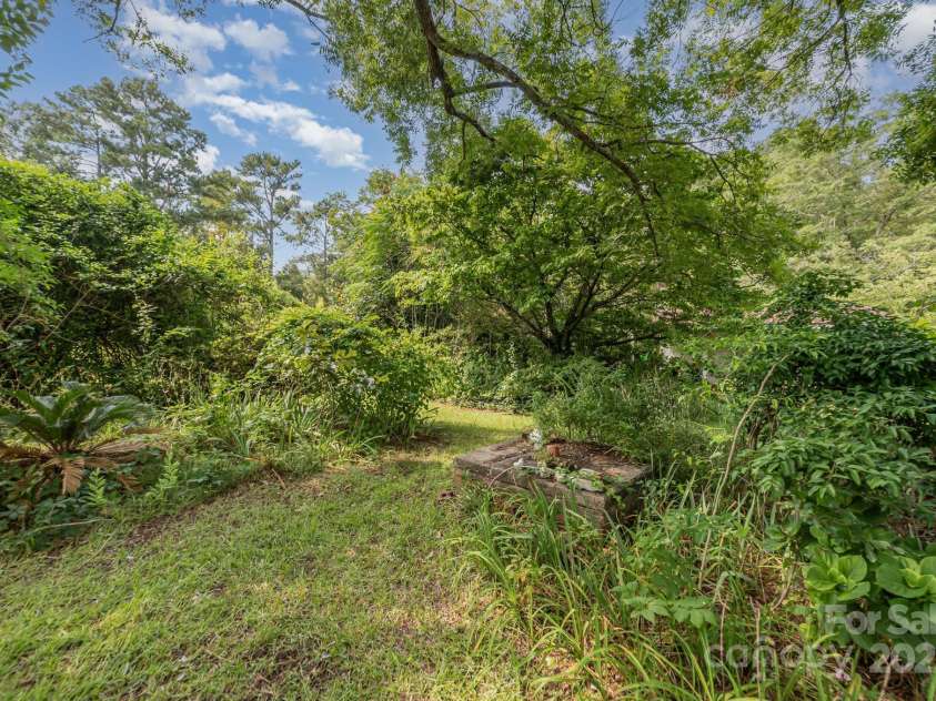 6963 Kershaw Camden Highway, Kershaw, SC 29067.  MLS# CAR4286798, YatesRealty ID 29905. 