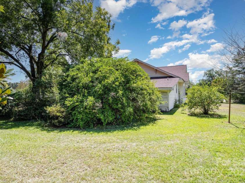 6963 Kershaw Camden Highway, Kershaw, SC 29067.  MLS# CAR4286798, YatesRealty ID 29905. 