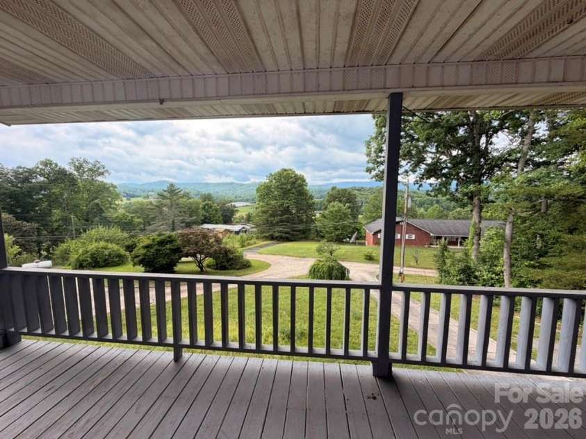 281 Cherrywood Circle, Hayesville, NC 28904.  MLS# CAR4392442, YatesRealty ID 29906. 