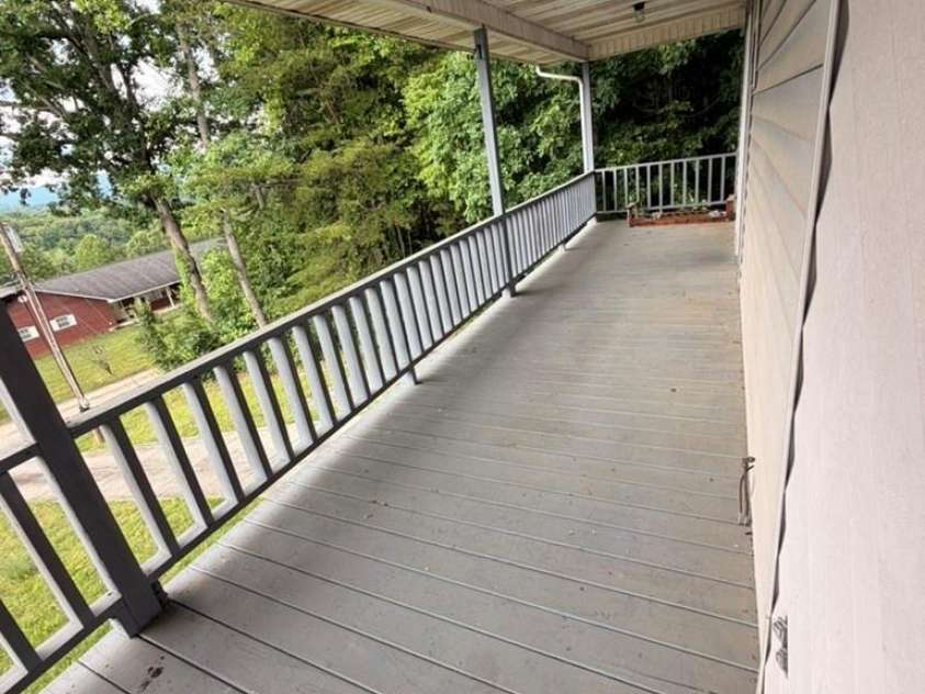 281 Cherrywood Circle, Hayesville, NC 28904.  MLS# CAR4392442, YatesRealty ID 29906. 