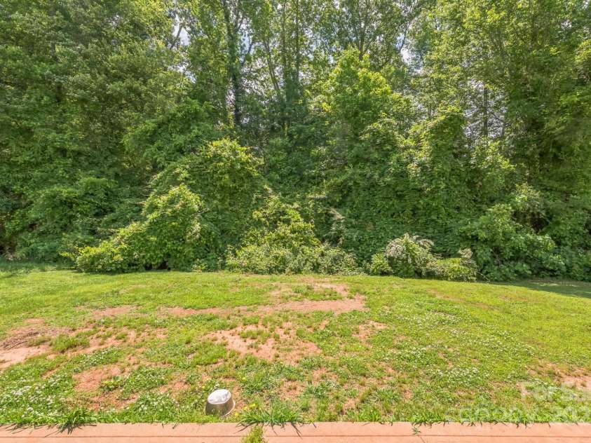 949 Capetown Lane, Clover, SC 29710.  MLS# CAR4280700, YatesRealty ID 29908. 