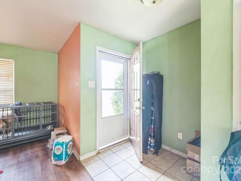 949 Capetown Lane, Clover, SC 29710.  MLS# CAR4280700, YatesRealty ID 29908. 