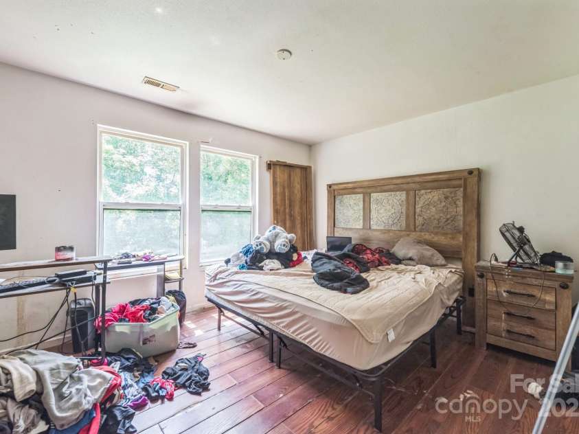 949 Capetown Lane, Clover, SC 29710.  MLS# CAR4280700, YatesRealty ID 29908. 