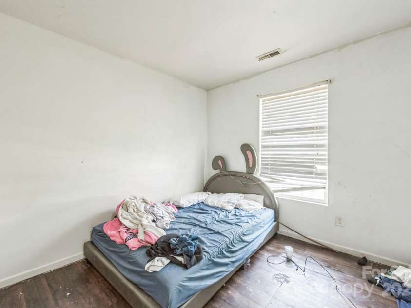 949 Capetown Lane, Clover, SC 29710.  MLS# CAR4280700, YatesRealty ID 29908. 