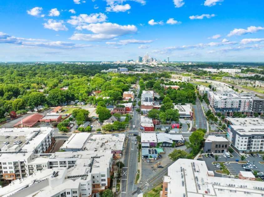 501 37th Street, Charlotte, NC 28205.  MLS# CAR4277039, YatesRealty ID 29909. 