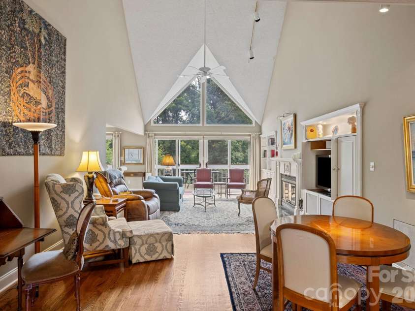 104 Overlook Drive, Flat Rock, NC 28731.  MLS# CAR4354311, YatesRealty ID 2991. 