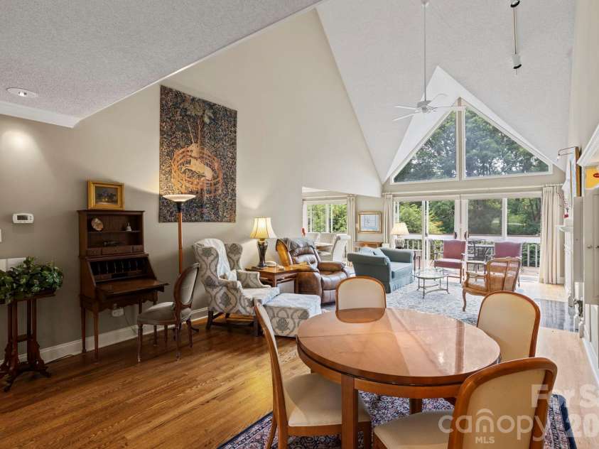 104 Overlook Drive, Flat Rock, NC 28731.  MLS# CAR4354311, YatesRealty ID 2991. 