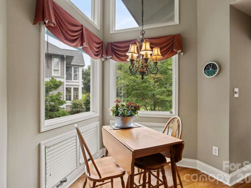 104 Overlook Drive, Flat Rock, NC 28731.  MLS# CAR4354311, YatesRealty ID 2991. 