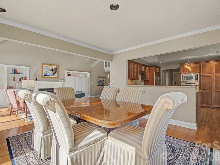 104 Overlook Drive, Flat Rock, NC 28731.  MLS# CAR4418068, YatesRealty ID 2991. 