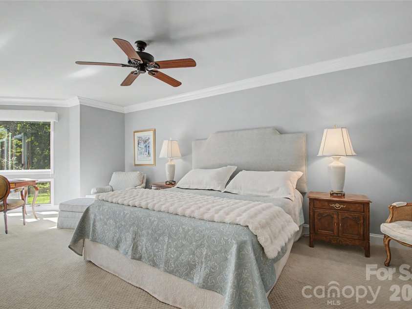 104 Overlook Drive, Flat Rock, NC 28731.  MLS# CAR4418068, YatesRealty ID 2991. 
