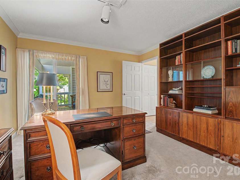 104 Overlook Drive, Flat Rock, NC 28731.  MLS# CAR4418068, YatesRealty ID 2991. 