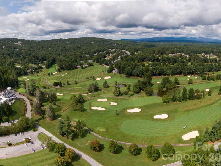 104 Overlook Drive, Flat Rock, NC 28731.  MLS# CAR4418068, YatesRealty ID 2991. 