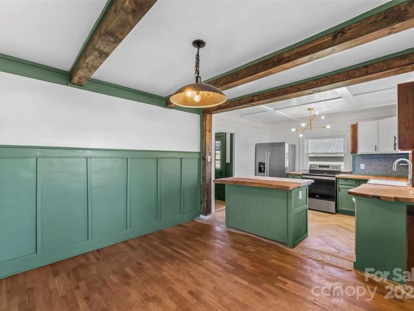 418 Carbon City Road, Morganton, NC 28655.  MLS# CAR4219659, YatesRealty ID 2991. 