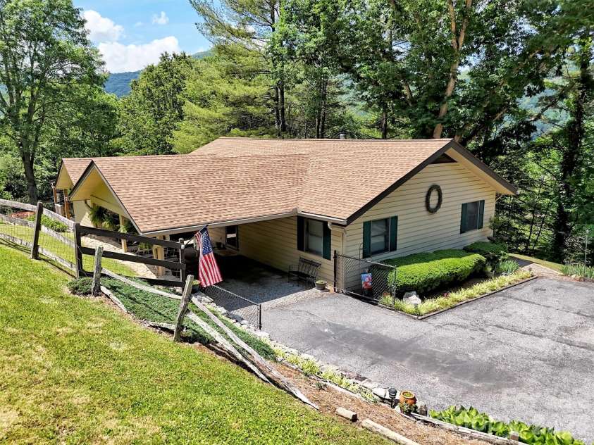 72 Sanctuary Road, Maggie Valley, NC 28751.  MLS# CAR4387632, YatesRealty ID 29910. 