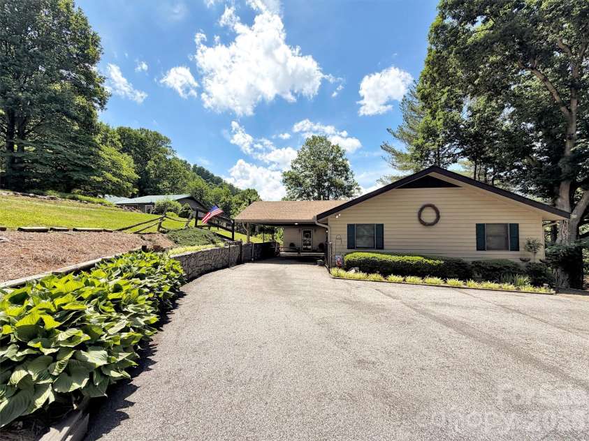 72 Sanctuary Road, Maggie Valley, NC 28751.  MLS# CAR4387632, YatesRealty ID 29910. 