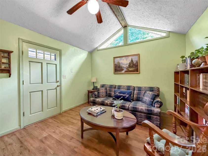 72 Sanctuary Road, Maggie Valley, NC 28751.  MLS# CAR4387632, YatesRealty ID 29910. CAN BE USED FOR GUESTS QUARTERS