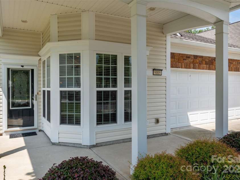9009 Smokey Hill Lane, Fort Mill, SC 29707.  MLS# CAR4282870, YatesRealty ID 29910. 