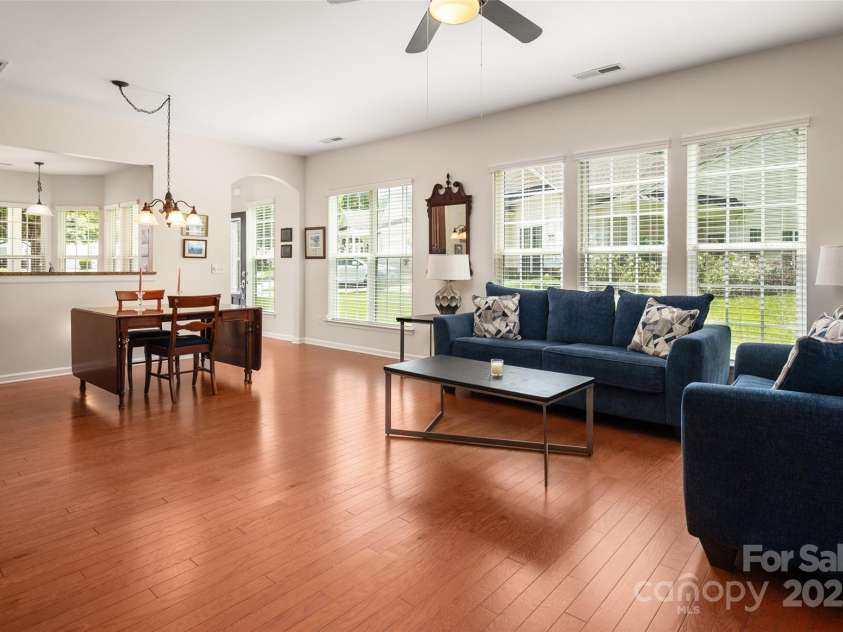 9009 Smokey Hill Lane, Fort Mill, SC 29707.  MLS# CAR4282870, YatesRealty ID 29910. 