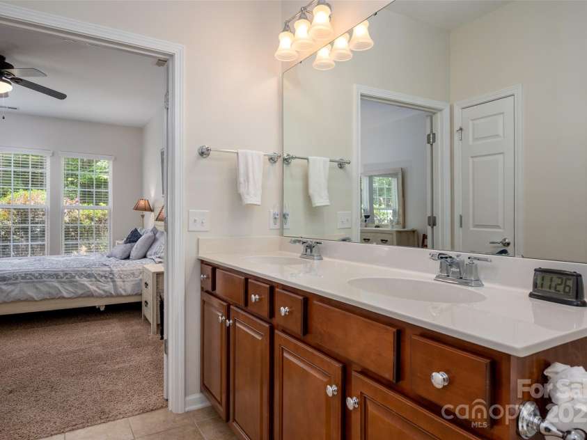 9009 Smokey Hill Lane, Fort Mill, SC 29707.  MLS# CAR4282870, YatesRealty ID 29910. 
