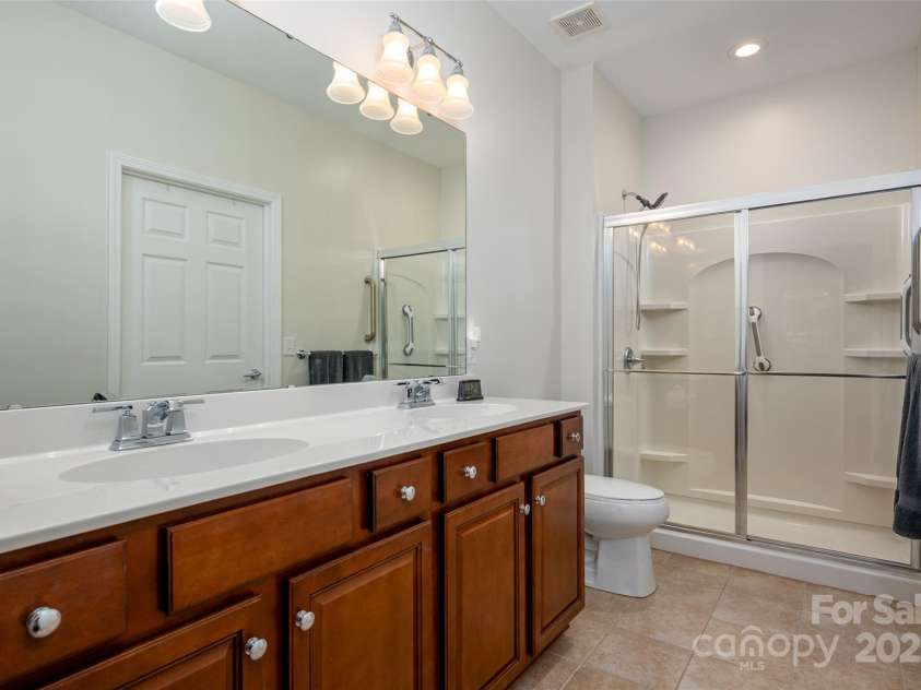 9009 Smokey Hill Lane, Fort Mill, SC 29707.  MLS# CAR4282870, YatesRealty ID 29910. 