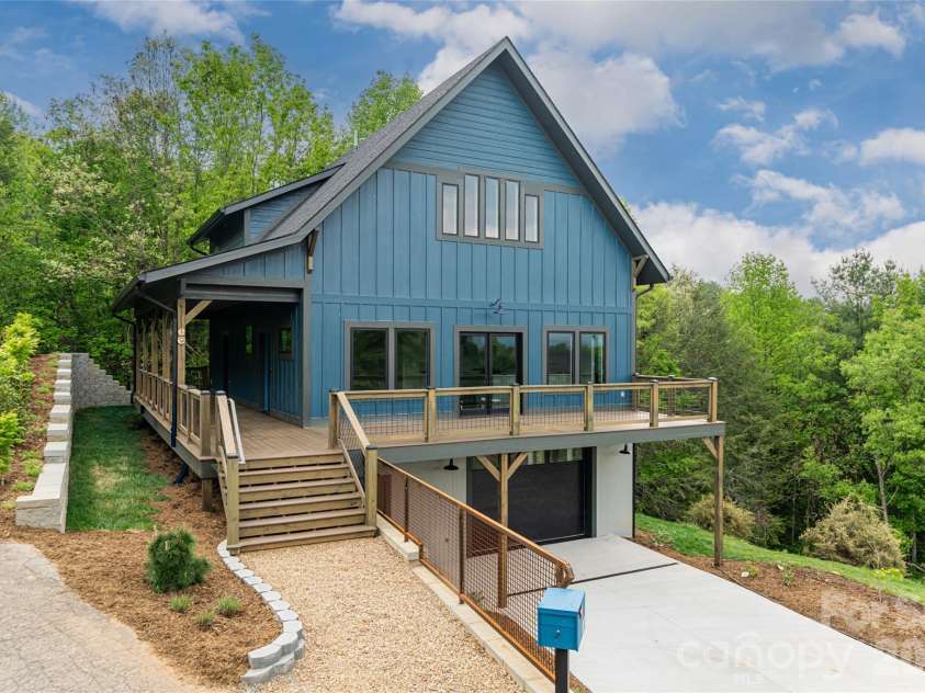 19 Ginger Spice Trail, Weaverville, NC 28787.  MLS# CAR4369693, YatesRealty ID 29911. 