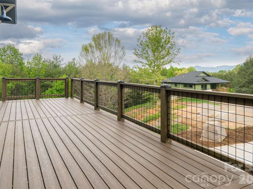 19 Ginger Spice Trail, Weaverville, NC 28787.  MLS# CAR4369693, YatesRealty ID 29911. 