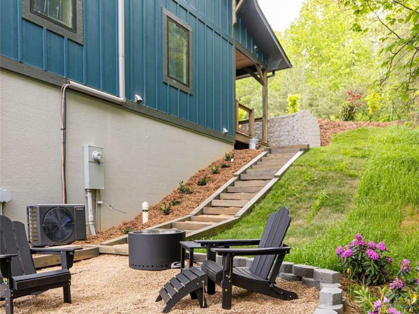 19 Ginger Spice Trail, Weaverville, NC 28787.  MLS# CAR4369693, YatesRealty ID 29911. 