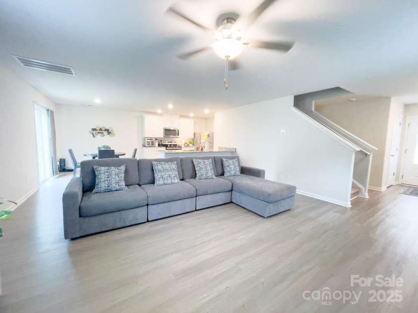 574 Lamorak Place, Richburg, SC 29729.  MLS# CAR4284791, YatesRealty ID 29911. 