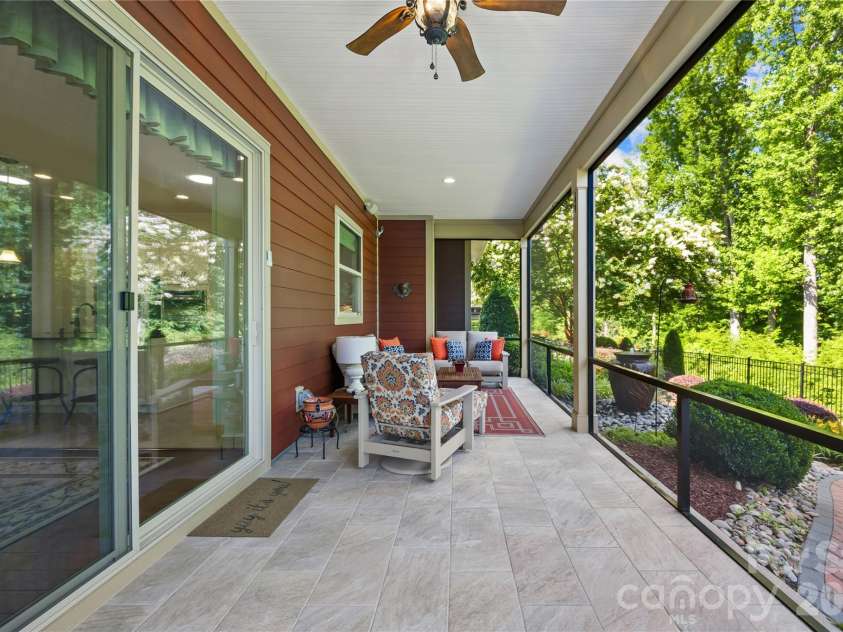 124 Chimney Rock Court, Denver, NC 28037.  MLS# CAR4386124, YatesRealty ID 29913. 