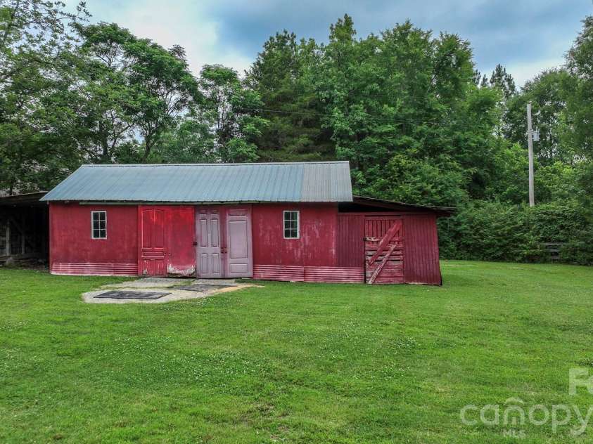 9612 Mill Grove Road, Indian Trail, NC 28079.  MLS# CAR4388469, YatesRealty ID 29914. 