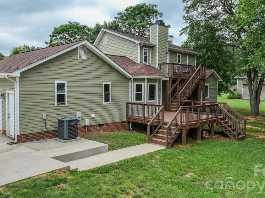 9612 Mill Grove Road, Indian Trail, NC 28079.  MLS# CAR4388469, YatesRealty ID 29914. 